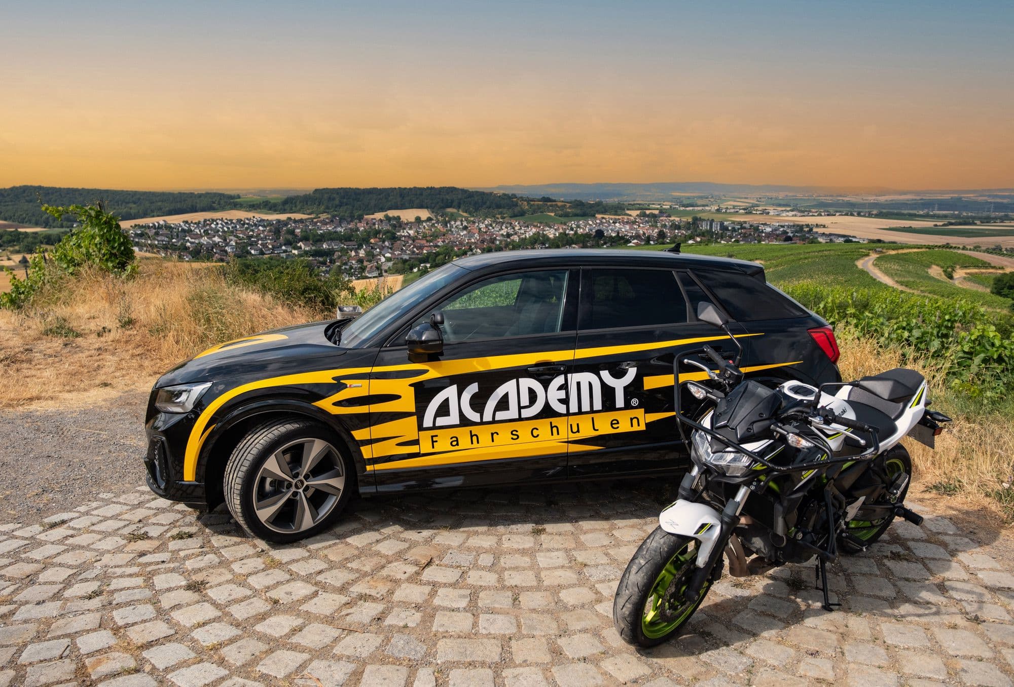 Theorie für die Doppelklassen (Auto und Motorräder) EXPRESS Kurs in 9 Tagen